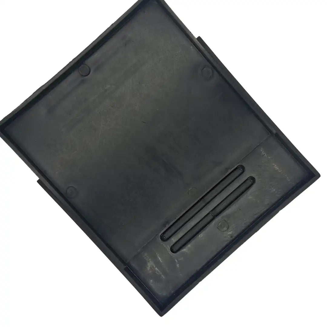 Durable battery mounting tray for vehicles